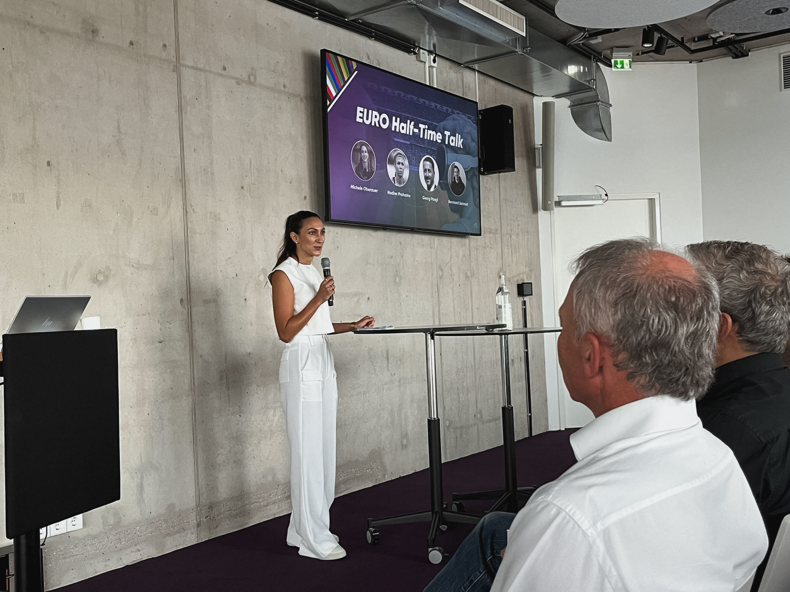 a569e399-f9e9-41de-bcea-bf6c0f10e32a